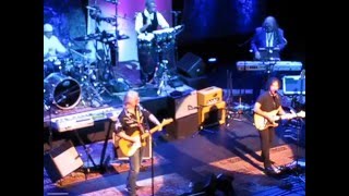 Alone Too Long Hall &amp; Oates The Beacon