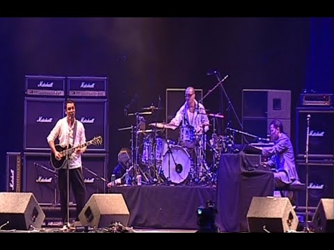 FUN LOVIN' CRIMINALS - Reading, UK (Aug. 25, 2001)