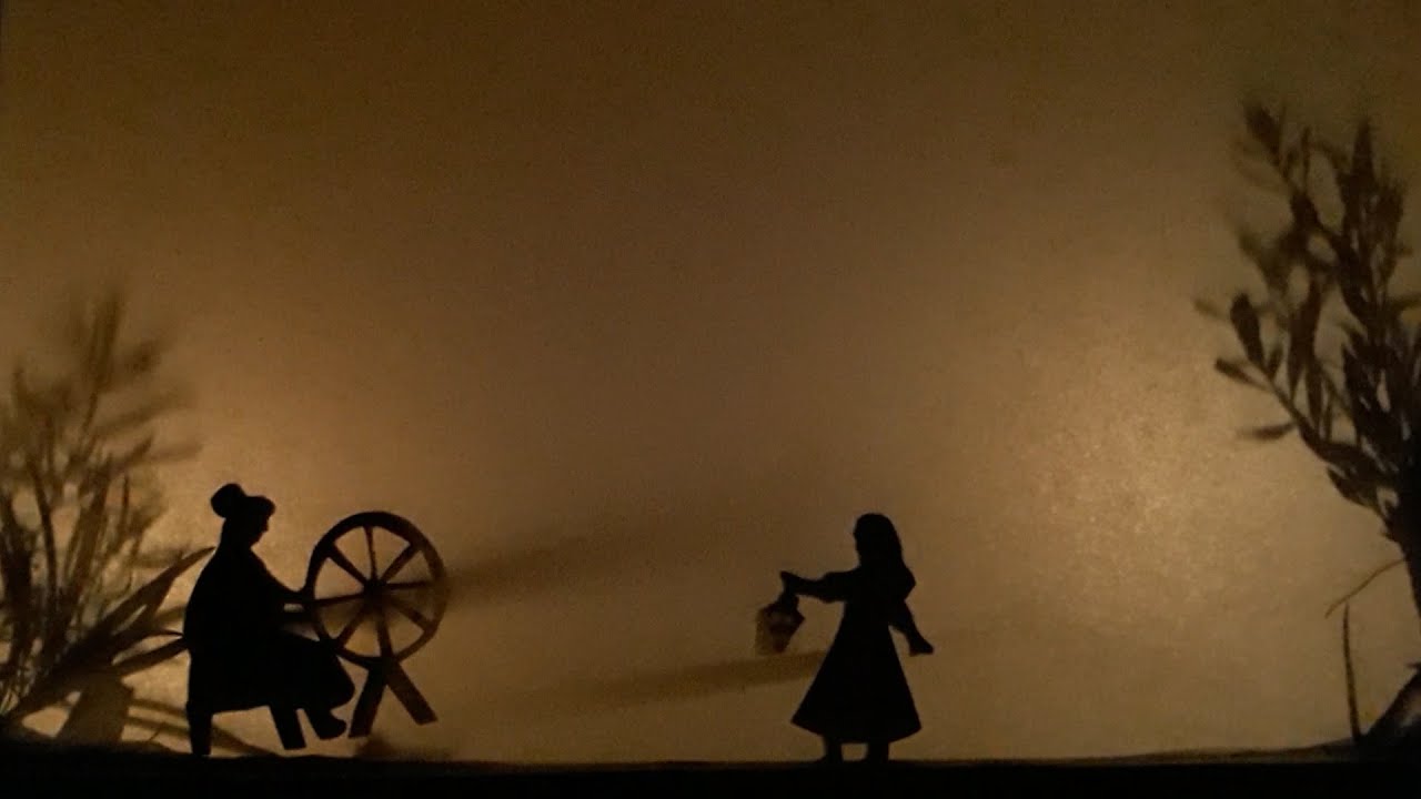 A Menina da Lanterna - Teatro de Sombras