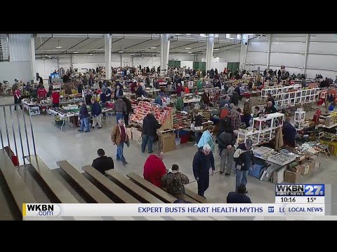 Dozens of vendors show up for model train event