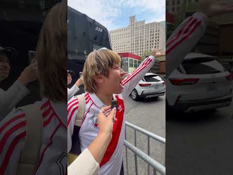 "Japones hincha de River Plate vs Urawa Red en Seattle, mundial de clubes" Barra: Los Borrachos del Tablón &bull; Club: River Plate