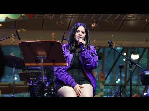 02 - Ilina Hats [4K]