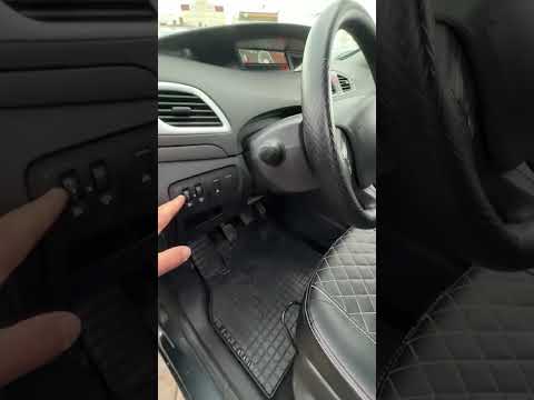 фото renault grand scenic iii 0