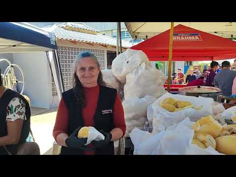 A Provopar ajudando na Festa das Crianças na praça de Capanema PR.