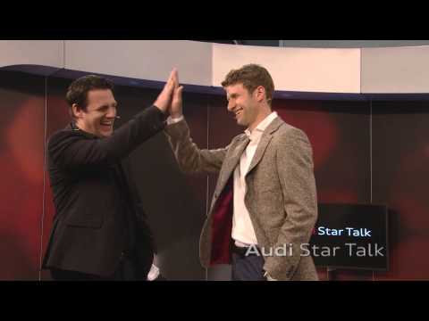 Thomas Müller verarscht Moderator Klaus Gronewald