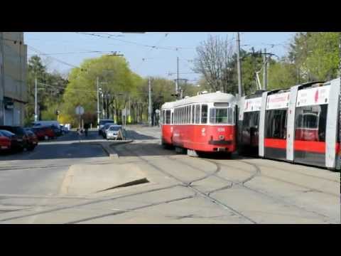 Straßenbahn Wien: E1 4734 + c3 1233 beim Bahnhof Rudolfsheim