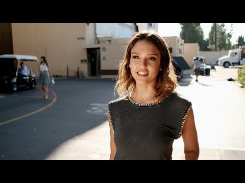 Entourage (On Set with Jessica Alba)