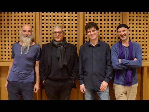 Grumari (S. Assad) - Aliéksey Vianna Quartet (w/ Gabriele Mirabassi, Stephan Kurmann, & Jorge Rossy)