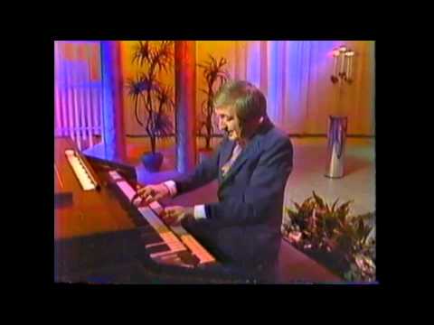 download lagu mp3 mp4 Larry Ferrari, download mp3 Larry Ferrari free download mp3, download mp3 Larry Ferrari