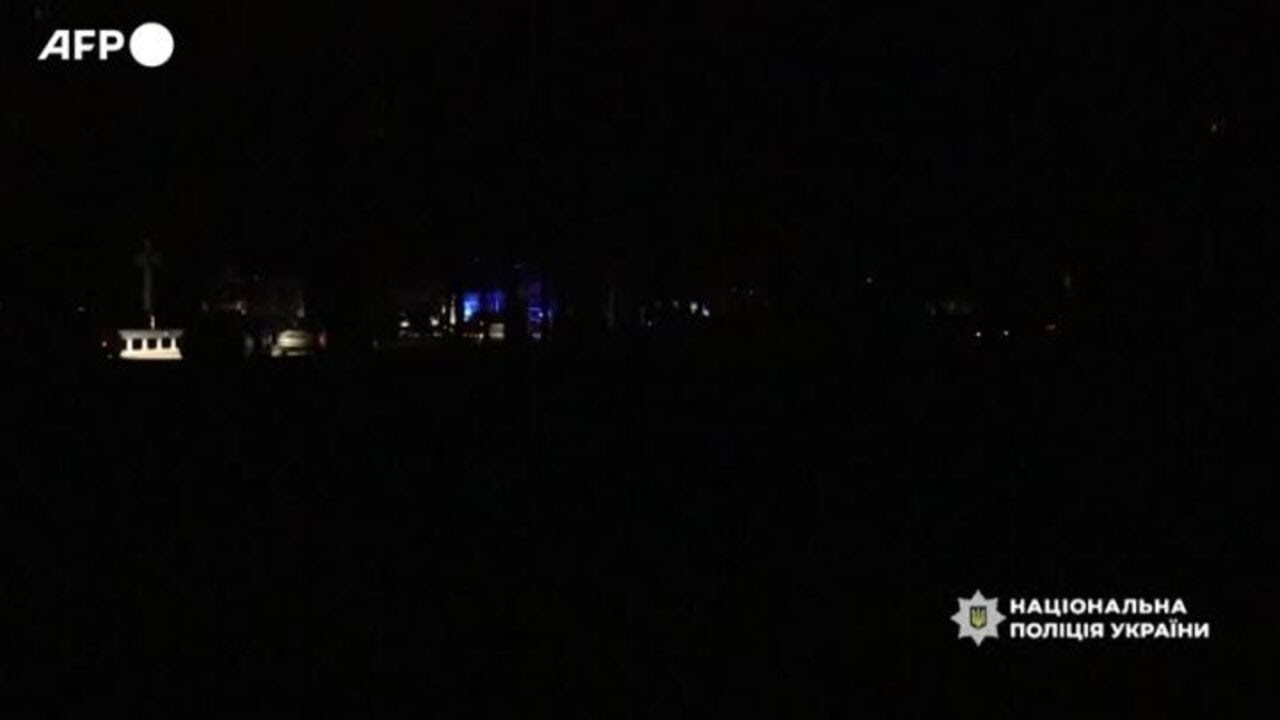 Droni russi su Dnipro, vittime e feriti