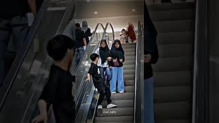Download lagu Prank Eskalator Cewek Salting Parah Bikin JJ mp3