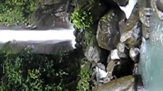 preview picture of video 'Casaroro Falls of Valencia in Philippines - september 2010'