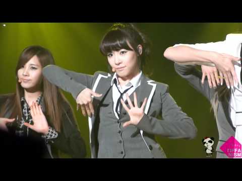 [fancam] 111203 sketchbook SNSD 'taxi' @Tiffany