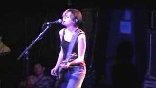 Juliana Hatfield and band live 