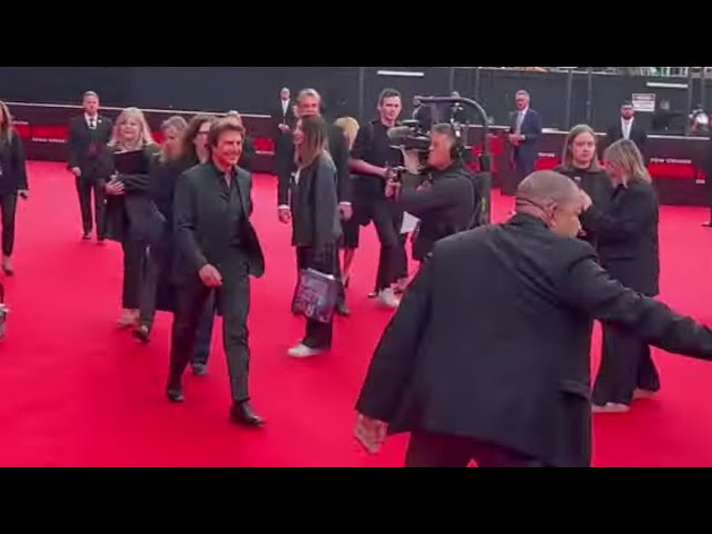 Vídeo relacionado con HWC Trading Mission Impossible A3 Enmarcado Regalo De Visualización De Fotos De Impresión De Imagen Impresa Autógrafo Firmado Por Tom Cruise Ventiladores Del Cartel De Película