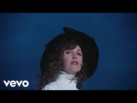 Rae Morris - No Woman Is an Island (Official Video)