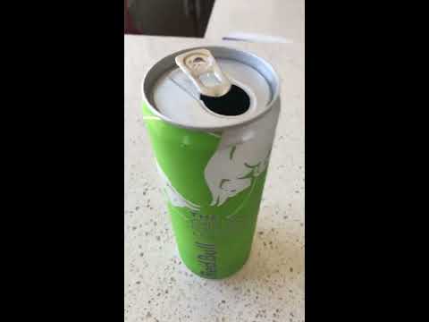 Red Bull Summer Edition Kiwi Twist Drink Review