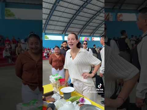 la primera DAMA del Ecuador disfrutando de la gastronomía de Rioverde