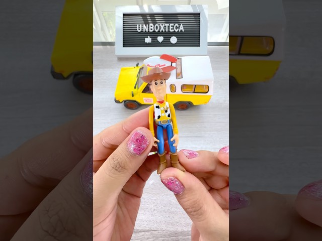 Vídeo relacionado con Disney Calcetines unisex de Toy Story (juego de 5) | Estampados multicolor de Pizza Planet y los personajes | Para uso diario | Varios estampados en rojo, azul, blanco, verde y amarillo