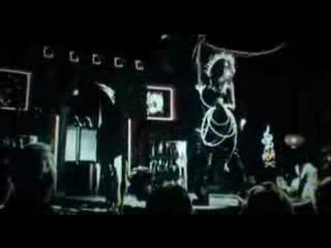 Jessica Alba Sexy Dance (Bailando en Sin City!)