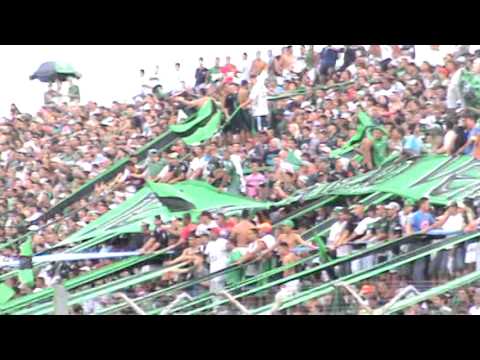 "Gritemos todos que vamos a volver y Velez ya tiene miedo" Barra: Los Pibes de Chicago • Club: Nueva Chicago