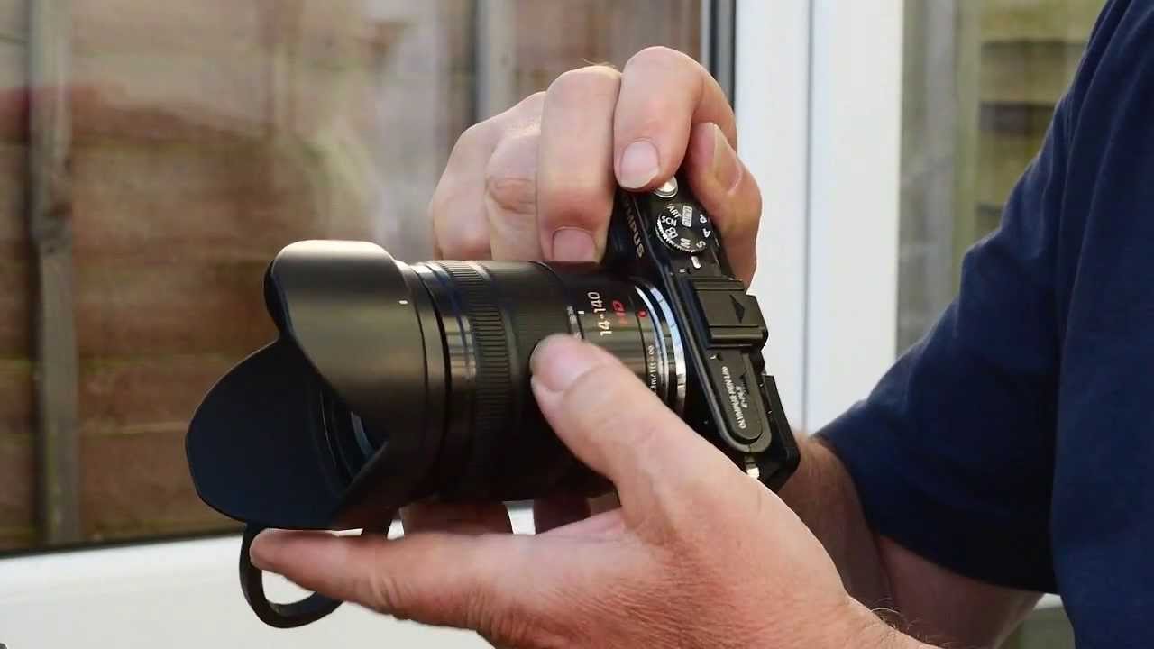 Объектив Panasonic 14-140mm f/3.5-5.6 Aspherical Power O.I.S. черный