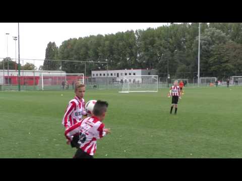 RCL JO11-1 - Alphense Boys JO13-4 1e helft (Ruststand 1-0)