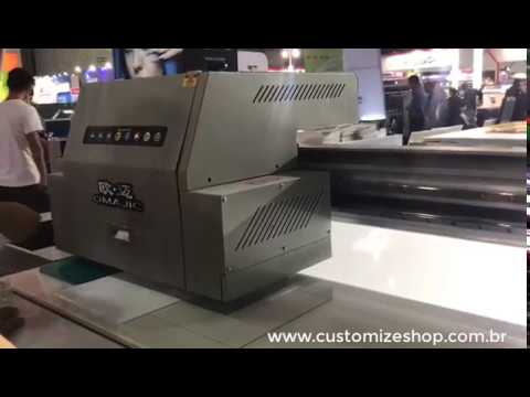 Impressora UV Flatbed com área de impressão 250x130 cm