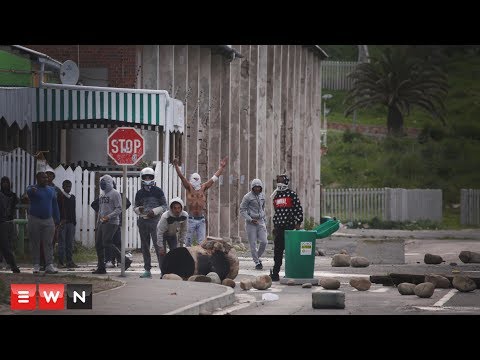 Hangberg community: Government is making a fool of us.