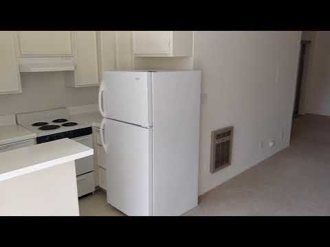 1145 Barry Ave, Studio in Brentwood