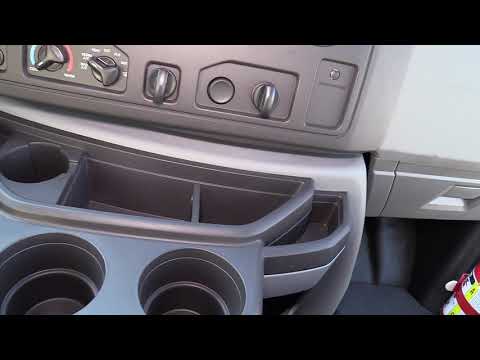 Ford Starcraft Starquest - 14 Passenger w/Rear Luggage - S01063