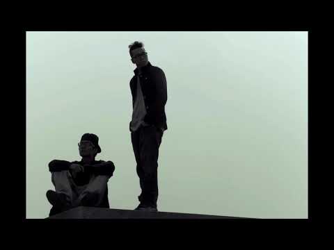 Karaoke - Bay Thật Xa (Beat) - Karik ft.Wowy - Hát Cùng Karik. Hãy like và đăng ký kênh giúp em !