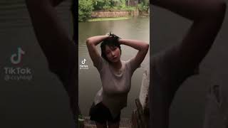 ピチピチは正義【ポロリ】