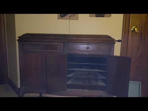 1933 Hal Kemp and his Orchestra - My Own (Skinny Ennis, vocal) played on my victrola