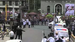 Pope Francis arrives at Manila Cathedral