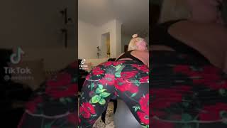 #tiktok babe shakes her #ass #arse so well fucking hot ??subscribe ??