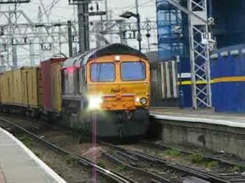 Class 66724 at Stratford