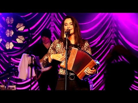 Nathan Carter On The Costa 2018 - Olivia Douglas - "Leaving Tipperary" - Live