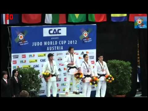 ბეთქილ შუკვანის დაჯილდოვება