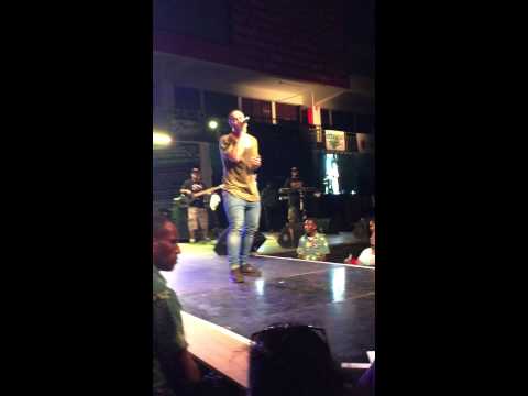 SAMMY J - tears on my pillow (Fiji Concert Vodafone Arena 2014)