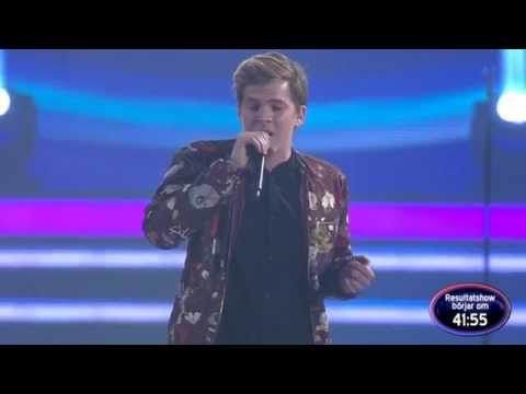 Philip Spångberg sjunger All of me i pausen av Idolfinalen - Idol Sverige (TV4)