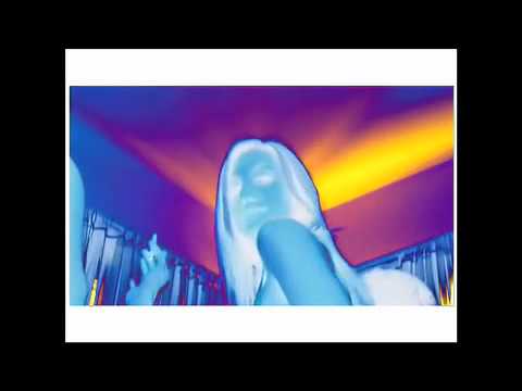 Evita Freaks - Que Viva La Raza (solarized) - Spacebong Beach Babes