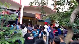 Download lagu BONEK TERKEPUNG, AREMA VS PERSEBAYA mp3 Download lagu BONEK TERKEPUNG, AREMA VS PERSEBAYA mp3