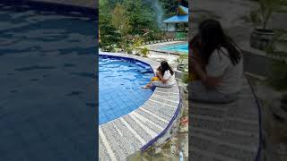 preview picture of video 'Kolam Renang Mata Air Lau Kulap'