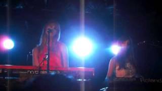 Au Revoir Simone  &quot;The Lucky One&quot;