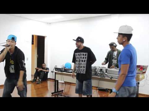 Duelo de MCs - Shinobi vs Crizin (1ª Fase) :: Batevolta / Cena Música - 08/11/13