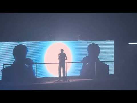 21 Bateaux Mouches Eddy de Pretto (Live Crash Coeur Tour Orléans Mars 2025)