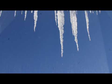 Icicles Forming Time-lapse [1080p HD]