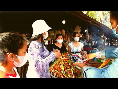 Any kinds of Delicious Cambodian food tour at Odong Old Town/ Len Mab