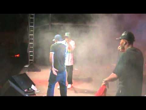 CL a Posse - Sobe e desce o morro - ft. Rapper Dentin